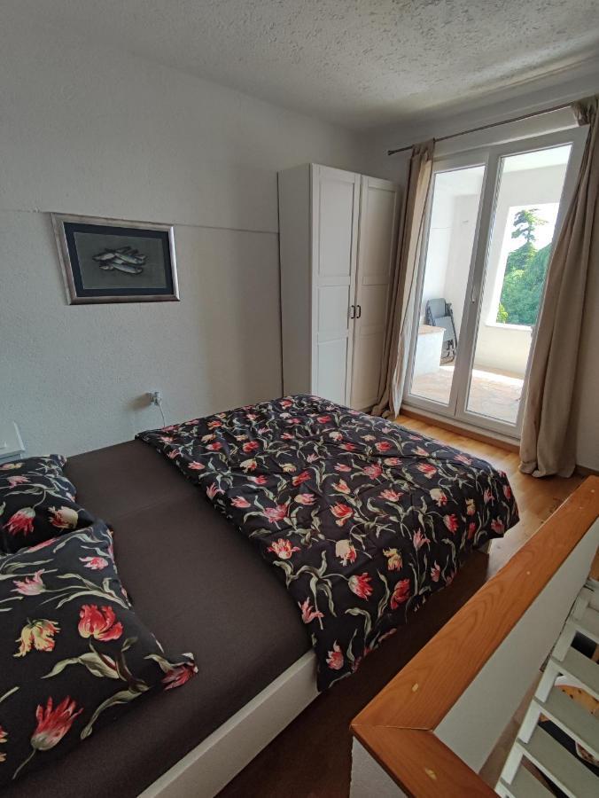 Sweet House And Apartment Ровинь Экстерьер фото
